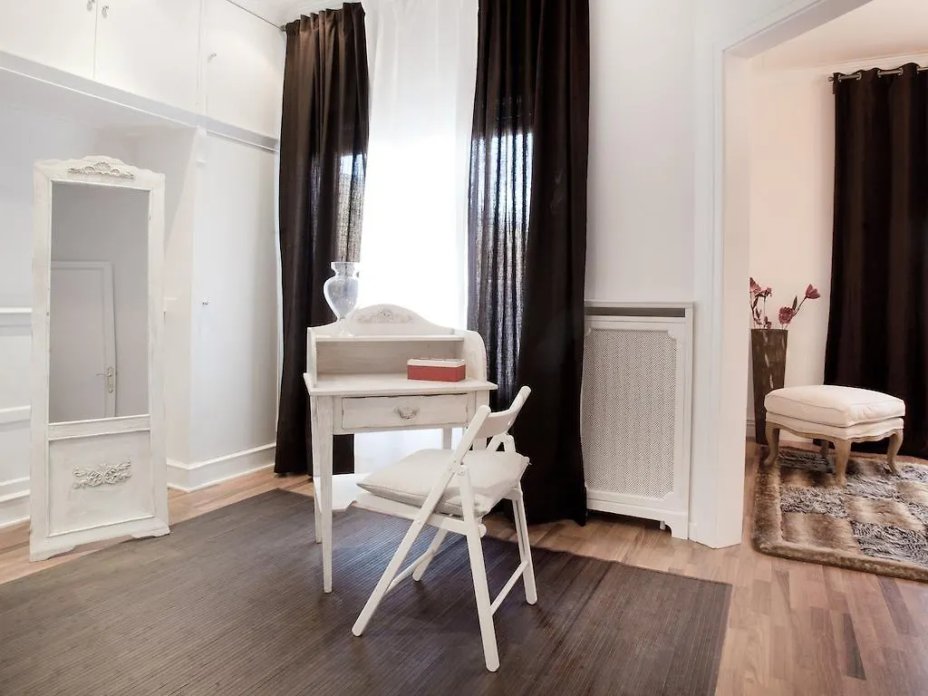 Bcn Planeta Apartment Hotel
