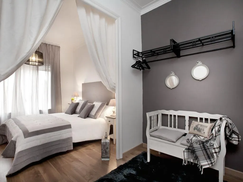 Bcn Planeta Apartment Barcelona 4*,